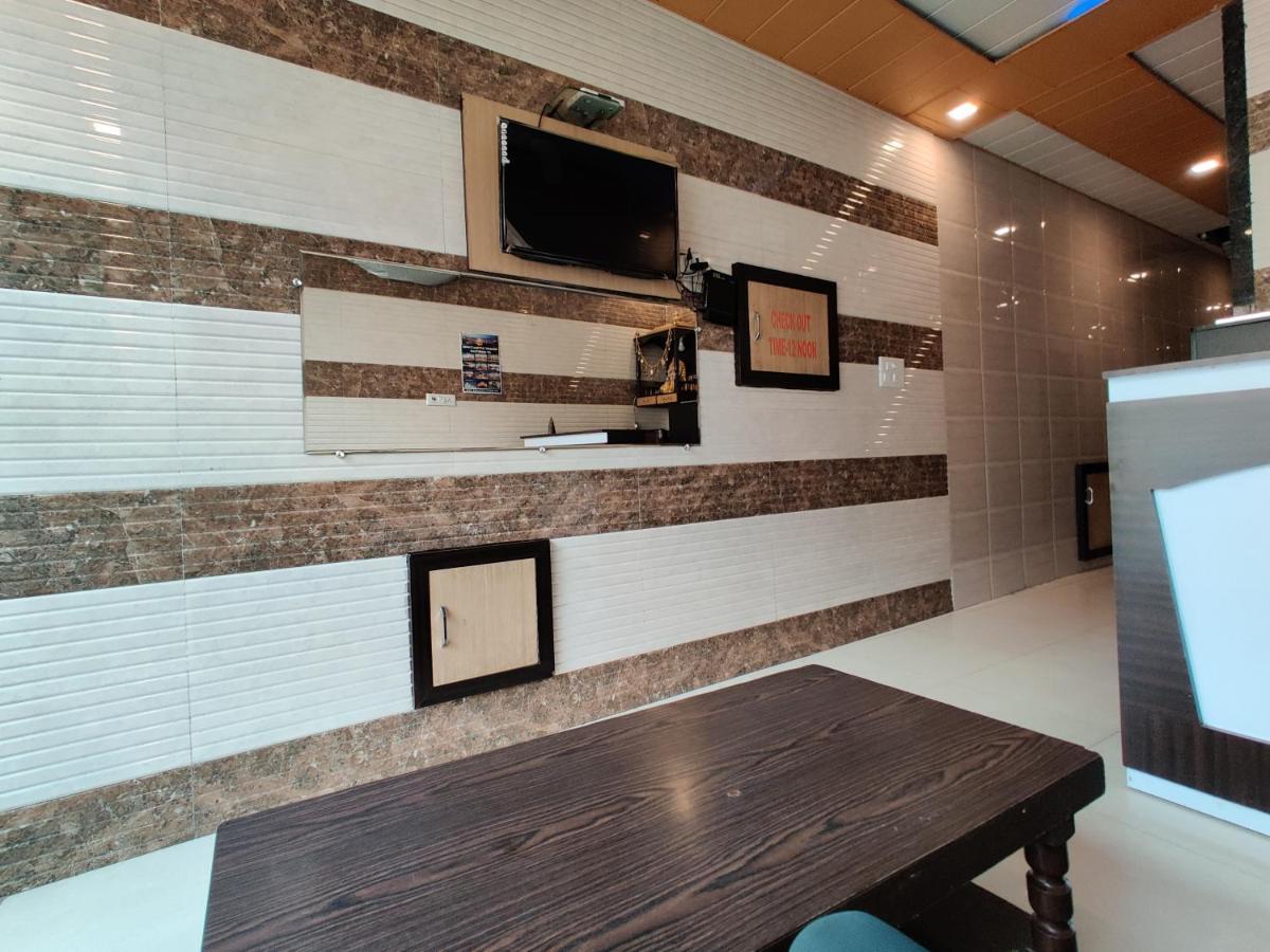 Vrinda Apartments Amritsar Exterior foto